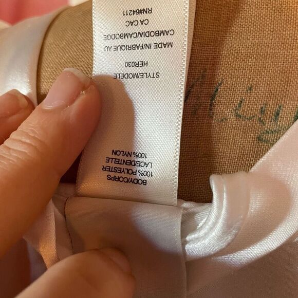 IN BLOOM | white bridal lingerie and robe combo M NWT - Picture 7 of 16